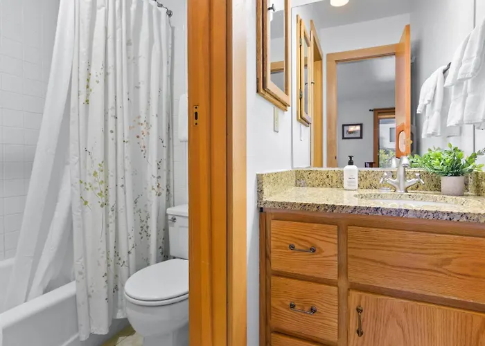 Apartment Rmr: Rendezvous A3 In *